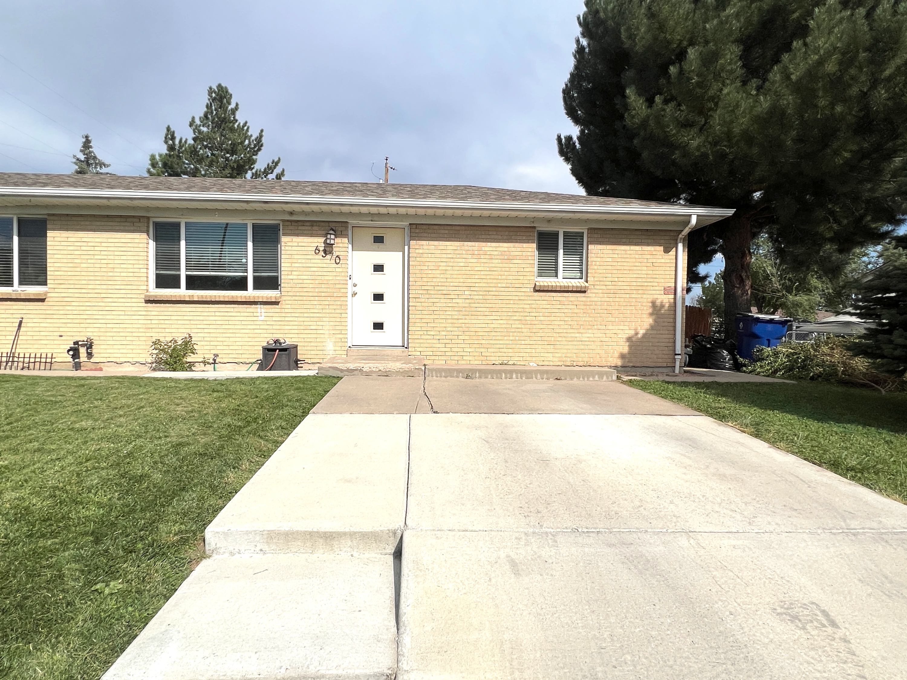 6370 Knox Court